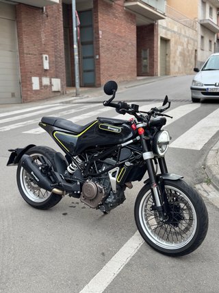 Husqvarna Svartpilen 401 - 11.500 km