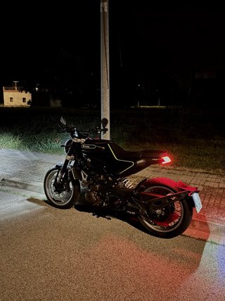 Husqvarna Svartpilen 401 - 11.500 km