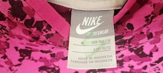 Sudadera Nike Estampada Rosa y Negra