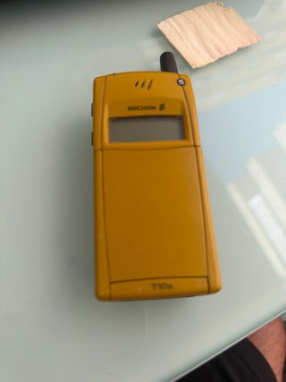 Teléfono Móvil Ericsson T10s Amarillo