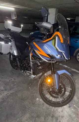 Moto Zontes 703F Adventure Azul/Naranja