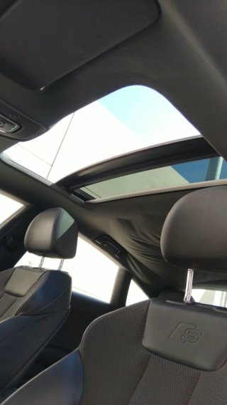 Se tapizan techos de coches