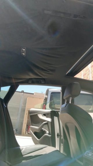 Se tapizan techos de coches