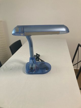 Flexo azul con brazo flexible