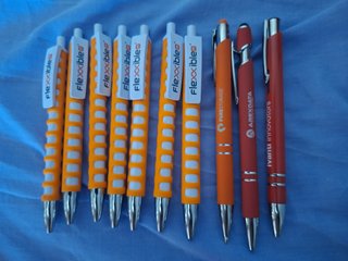 Lote 10 bolígrafos Flexxible + regalo