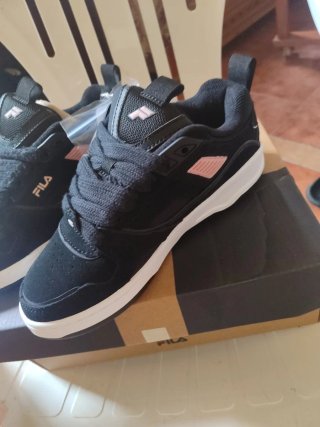 Zapatillas Fila Negras Nuevas
