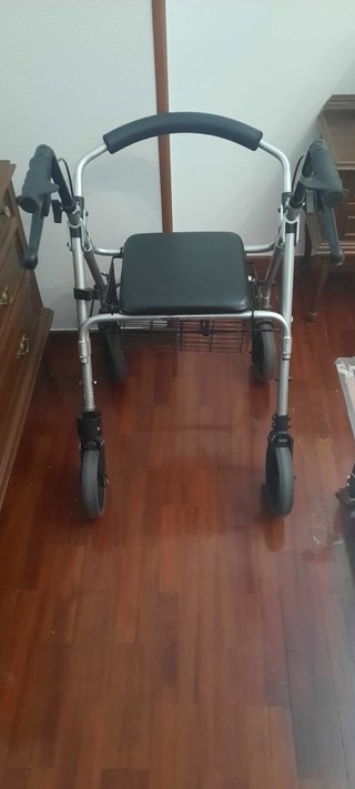 Andador 4 ruedas