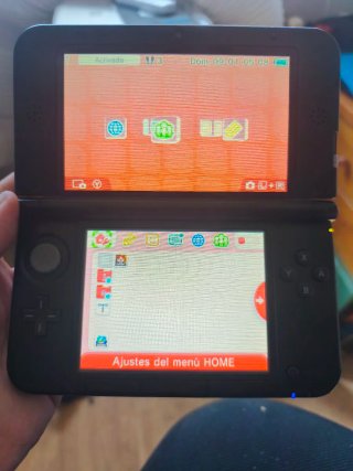 Nintendo 3DS XL + Cargador y Lápiz