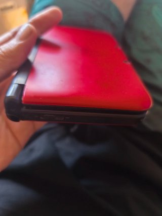 Nintendo 3DS XL + Cargador y Lápiz
