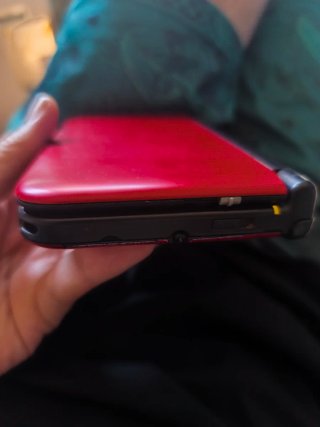 Nintendo 3DS XL + Cargador y Lápiz