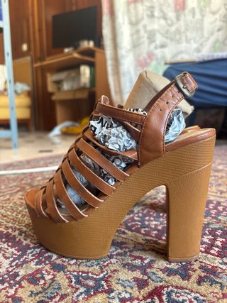 Sandales de cuña marrones
