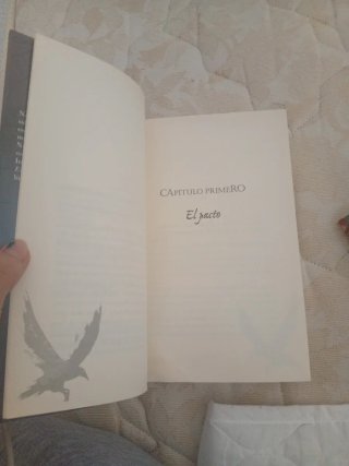Libro fantasía: Archipiélago de Cuervos