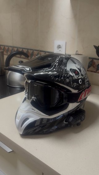Casco Moto negro y blanco HJC talla M 58