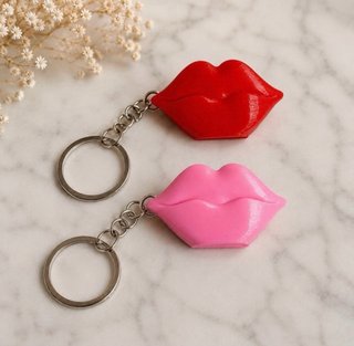 Llaveros Abrelatas Beso 3D - Al Por Mayor