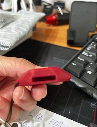Llaveros Abrelatas Beso 3D - Al Por Mayor