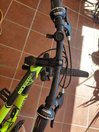 Bicicleta Infantil Rockrider ST 500 24 + Casco
