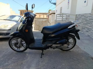 Peugeot Tweet 50 4T Scooter Negra , re