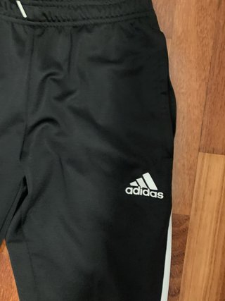 Pantalón Adidas Talla M