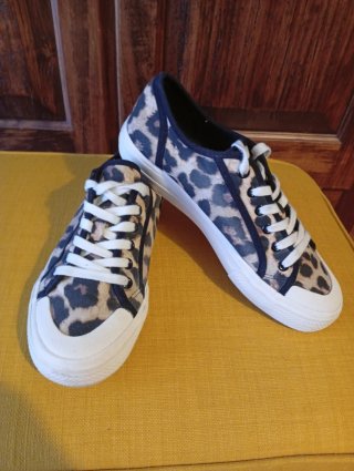 Sneakers maculate H&M