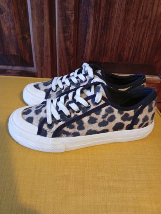 Sneakers maculate H&M