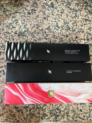 Cafetera Nespresso Vertuo Pop + 3 Cajas
