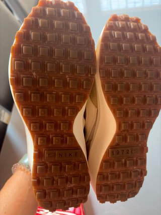 Nike Deportivas Beige y Blanco