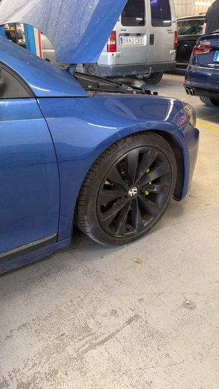 Vendo Volkswagen Scirocco 1.4 TSI 160 CV, gasolina