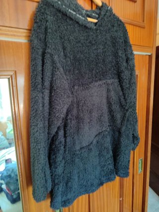 Sudadera pelo capucha talla única negra