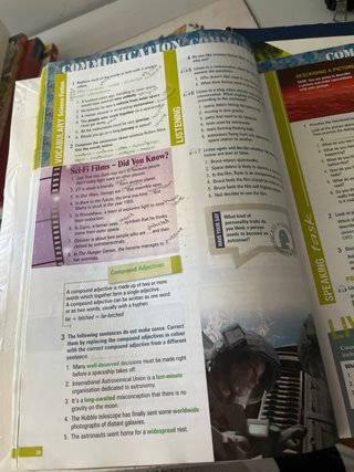 Living English 2 Bachillerato. Student's book