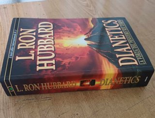 Libro Come nuovo Libro L. Ron Hubbard Dianetics