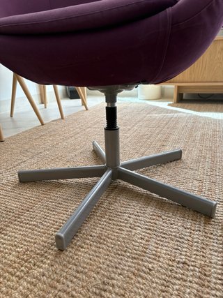 Silla giratoria Ikea SKRUVSTA morada