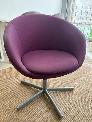 Silla giratoria Ikea SKRUVSTA morada
