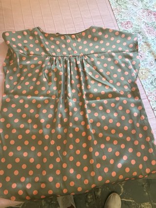 Blusa Zara lunares verde y rosa Talla S