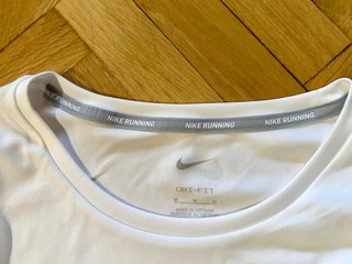 Camiseta técnica Nike running manga larga