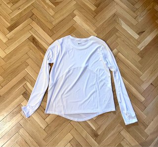 Camiseta técnica Nike running manga larga