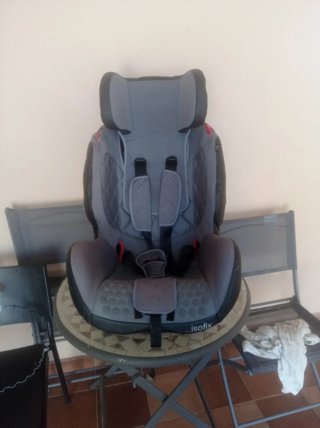 Silla coche niño Isofix gris