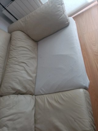 Sofá de piel beige 210x100