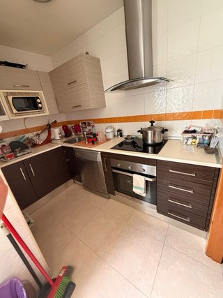 Cocina completa madera y cristal