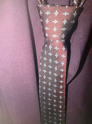 Traje Morado Talla XL. Sin la camisa.