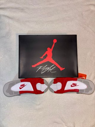 Air Jordan 4 Fire Red