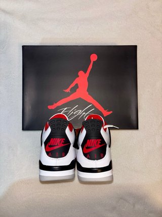 Air Jordan 4 Fire Red