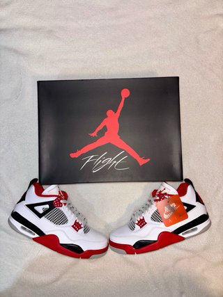 Air Jordan 4 Fire Red
