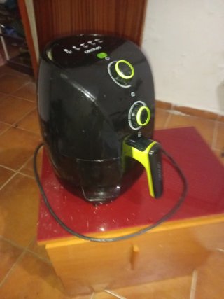 Solo 10 euros Cecotec Freidora de Aire