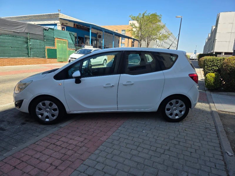 Opel Meriva 1.3 CDTi EcoF Expression 2012, foto 3