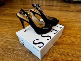 Sandalias de Tacón Guess 39