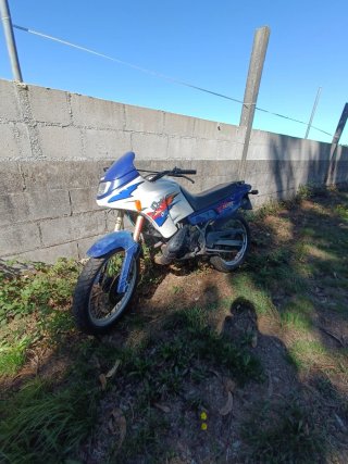 Derbi Senda Enduro Azul y Blanca