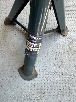 Caballetes de madera usados