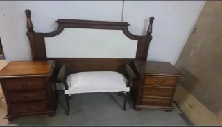 Cabecero y mesillas de madera