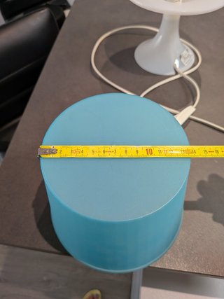 Lámpara de mesa blanca
