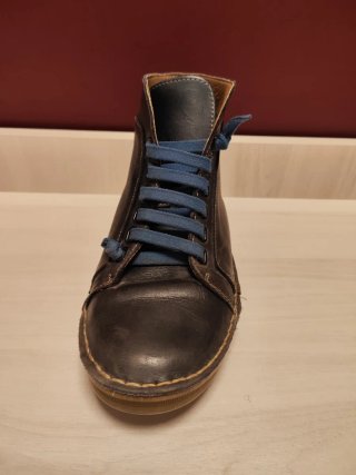 Botas de cuero altas azul y negro